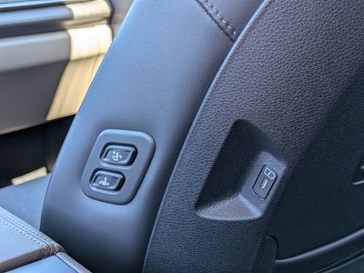 2026 Kia Carnival Hybrid - Photo 20