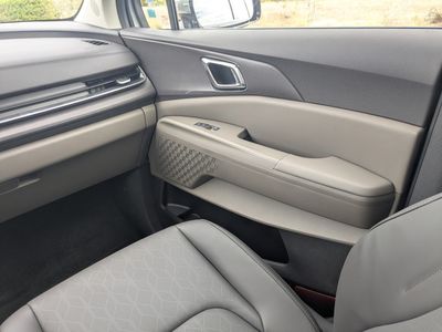 2026 Kia Carnival Hybrid — photo 31 view