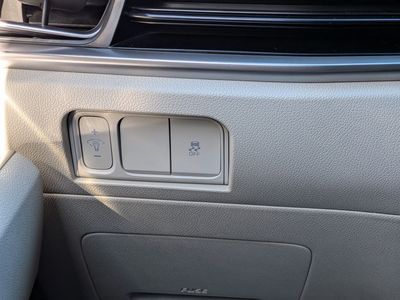 2026 Kia Sorento — photo 28 view