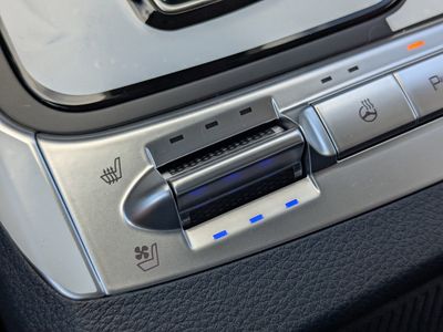 2026 Kia Carnival Hybrid - Photo 29