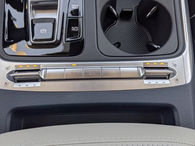 2026 Kia Carnival Hybrid - Photo 36