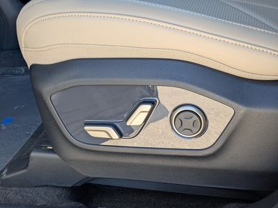 2027 Kia Telluride - Photo 29