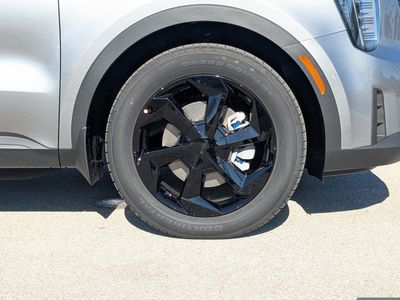 2026 Kia Sorento Hybrid - Photo 13