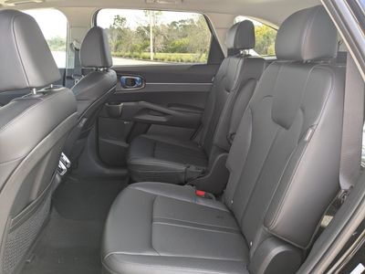 2026 Kia Sorento — photo 17 view