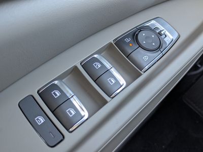 2026 Kia Carnival — photo 28 view