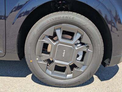 2026 Kia Carnival Hybrid — photo 11 view