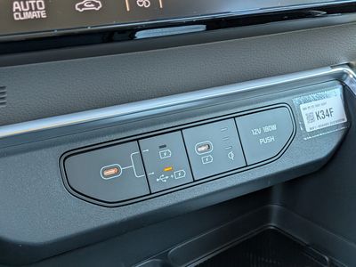 2026 Kia Carnival — photo 34 view