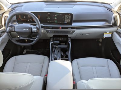 2026 Kia Sorento — photo 17 view
