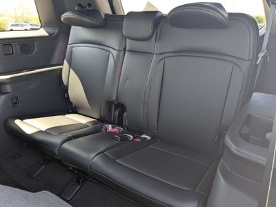 2027 Kia Telluride Hybrid - Photo 18