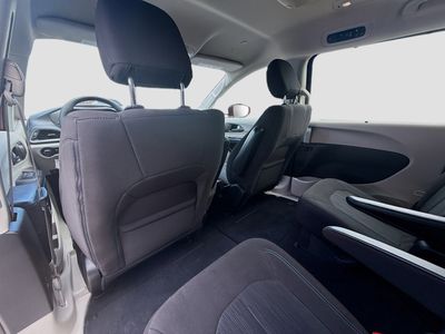 2021 Chrysler Pacifica - Photo 22