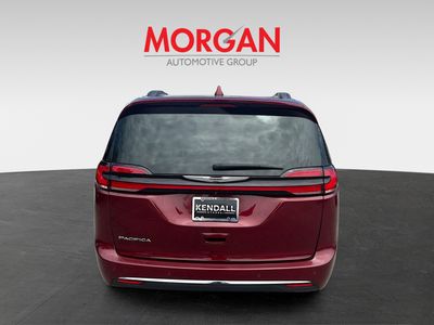 2021 Chrysler Pacifica - Photo 5