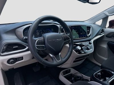 2021 Chrysler Pacifica - Photo 7