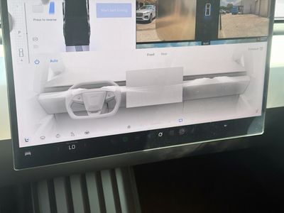 2024 Tesla Cybertruck - Photo 13