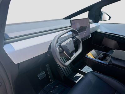 2024 Tesla Cybertruck - Photo 7