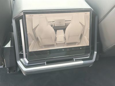 2024 Tesla Cybertruck - Photo 21