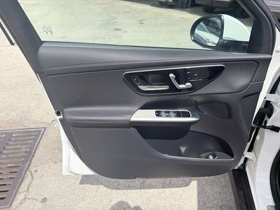 2024 Mercedes-Benz GLC - Photo 17