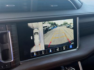 2022 GMC Yukon XL - Photo 11