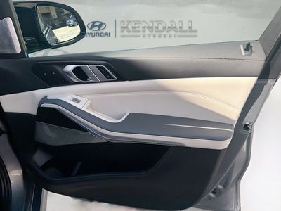 2025 BMW X7 - Photo 31