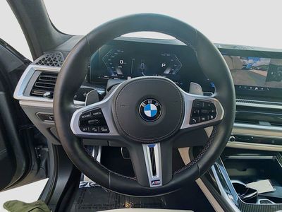 2025 BMW X7 - Photo 8