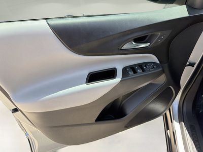 2023 Chevrolet Equinox — photo 14 view