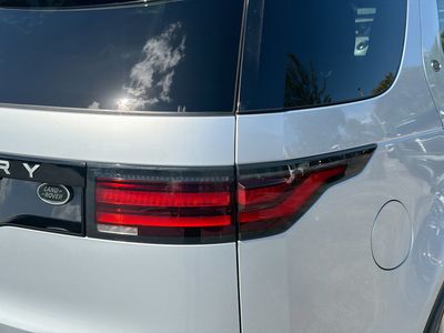 2023 Land Rover Discovery - Photo 25