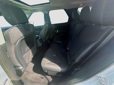 2023 Land Rover Discovery - Photo 21