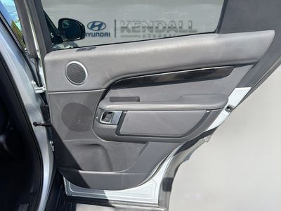 2023 Land Rover Discovery - Photo 28