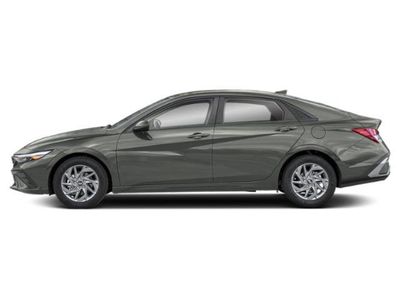 2024 Hyundai Elantra - Photo 3