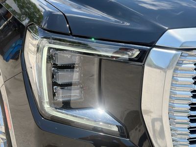 2023 GMC Yukon - Photo 35