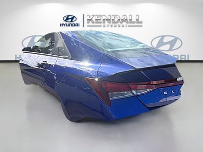 2025 Hyundai Elantra - Photo 4