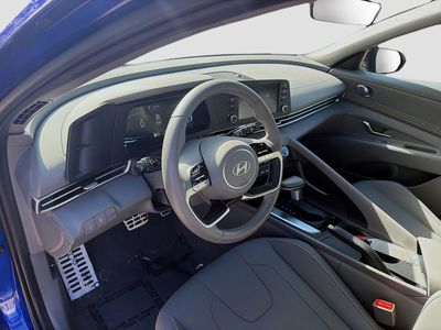 2025 Hyundai Elantra - Photo 7