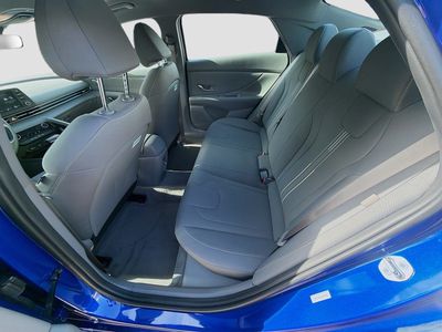2025 Hyundai Elantra - Photo 20
