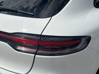 2021 Porsche Macan - Photo 25
