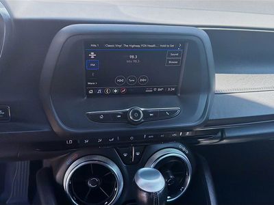 2023 Chevrolet Camaro - Photo 10