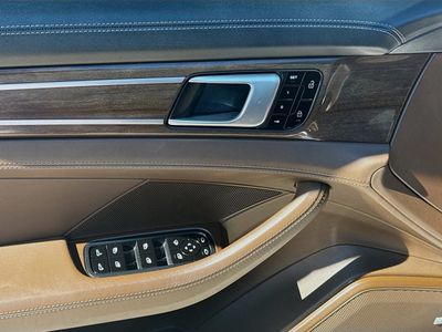 2020 Porsche Panamera - Photo 14