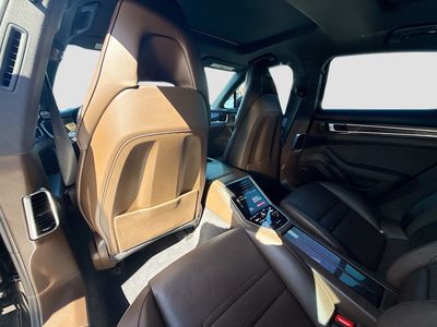 2020 Porsche Panamera - Photo 22
