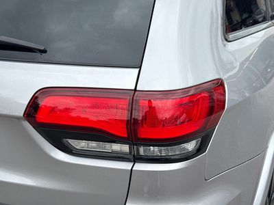 2017 Jeep Grand Cherokee - Photo 25