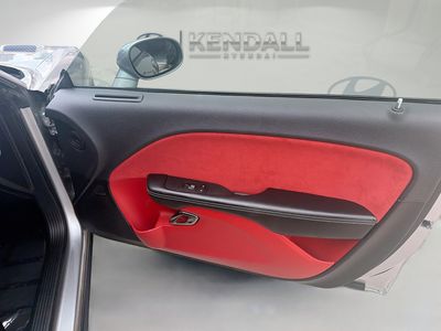2017 Dodge Challenger - Photo 28