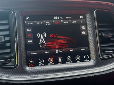 2017 Dodge Challenger - Photo 10