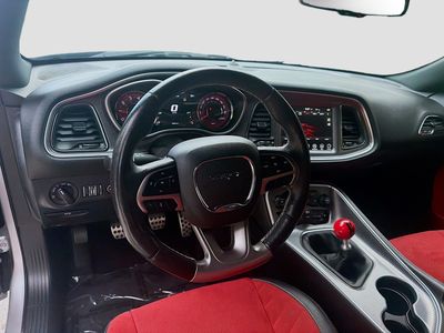 2017 Dodge Challenger - Photo 18