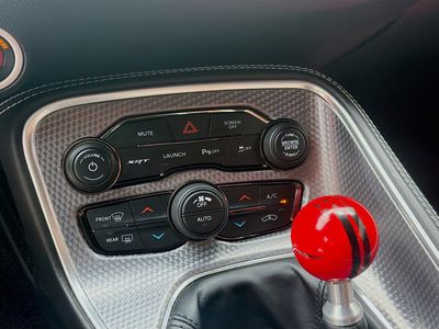 2017 Dodge Challenger - Photo 12