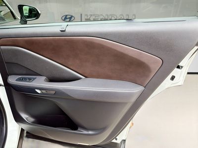 2025 Lexus TX - Photo 28
