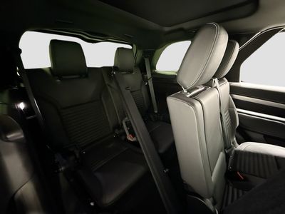 2023 Land Rover Discovery - Photo 30