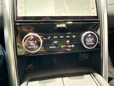 2023 Land Rover Discovery - Photo 16