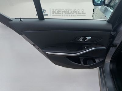 2024 BMW 3 Series - Photo 23