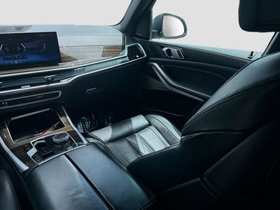 2025 BMW X5 - Photo 19