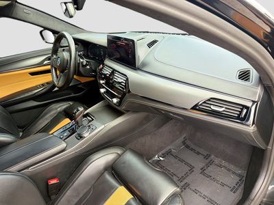 2023 BMW M5 — photo 30 view