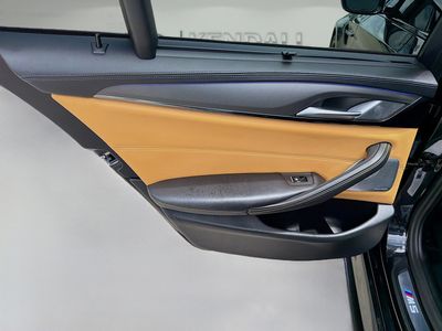 2023 BMW M5 — photo 23 view