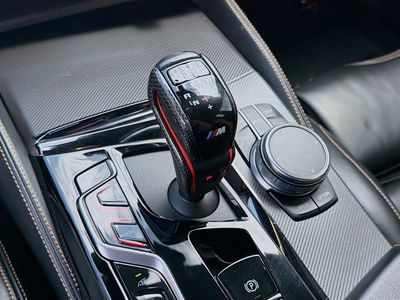2023 BMW M5 — photo 13 view