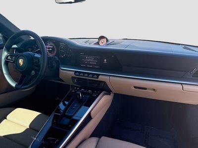 2025 Porsche 911 - Photo 27